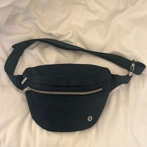 Brand New Lululemon City Adventurer Belt Bag 2.5L - Submarine Color